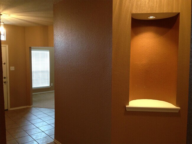Building Photo - 1113 Hearthstone Dr