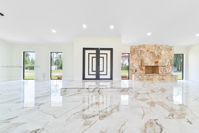 Foto del edificio - 15420 SW 212th Ave