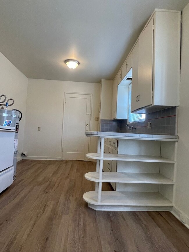 Building Photo - 674-674 Locust St