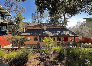 Building Photo - 6818 Paso Robles Dr