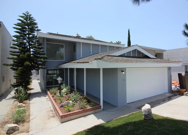 Building Photo - 1322 Amethyst St
