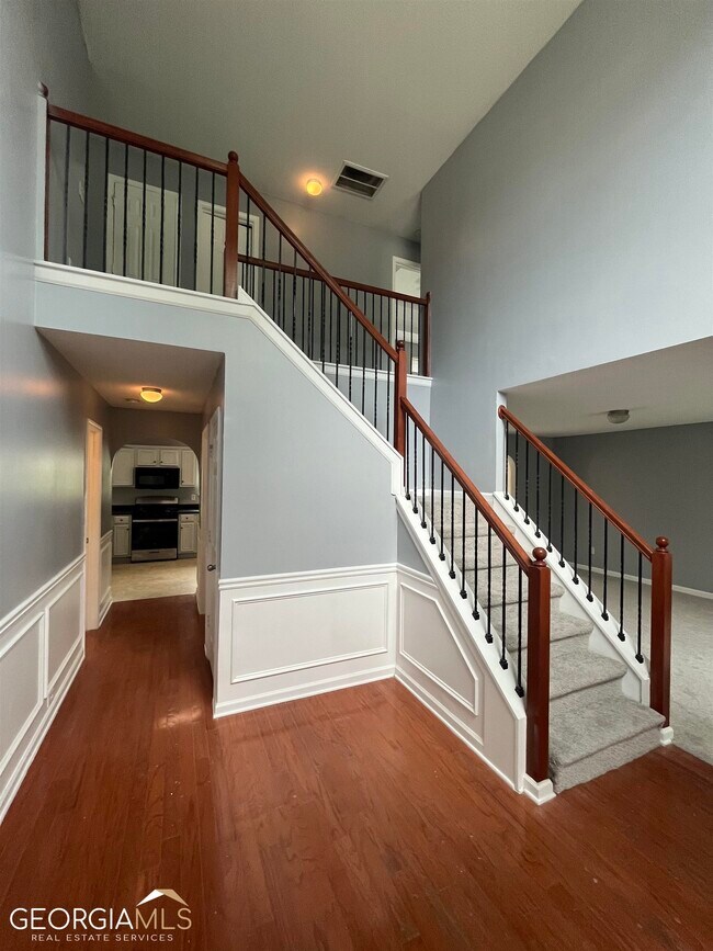 Building Photo - 297 Othello Dr