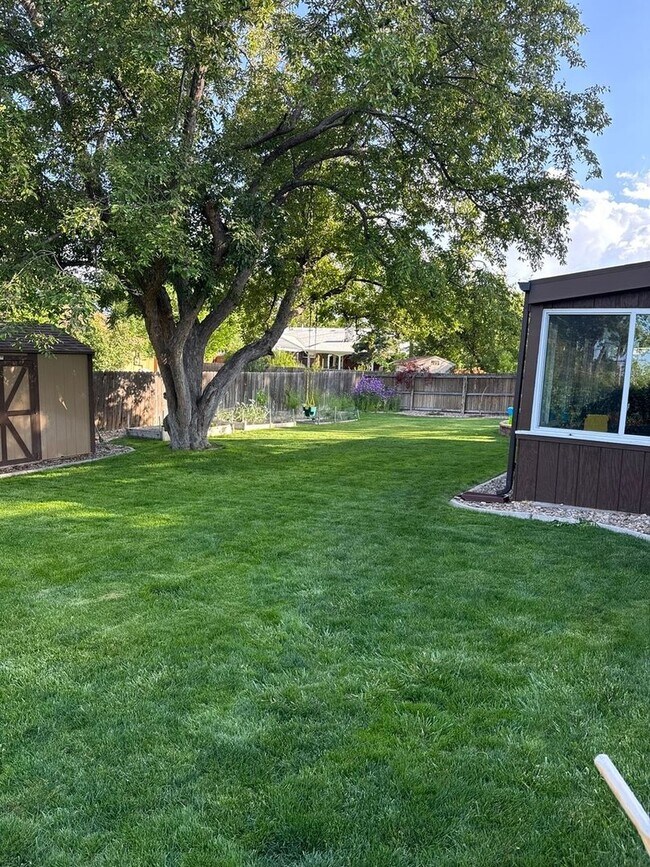 Foto del edificio - 500 Estes St