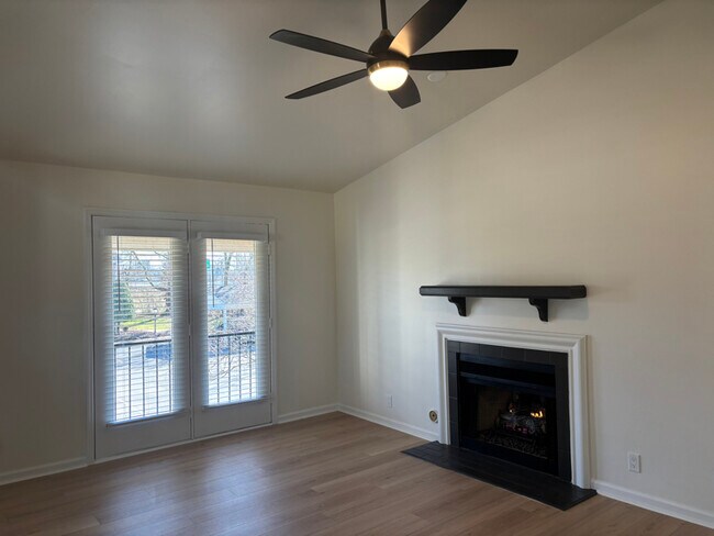 Foto del edificio - 232 Cottage Pl