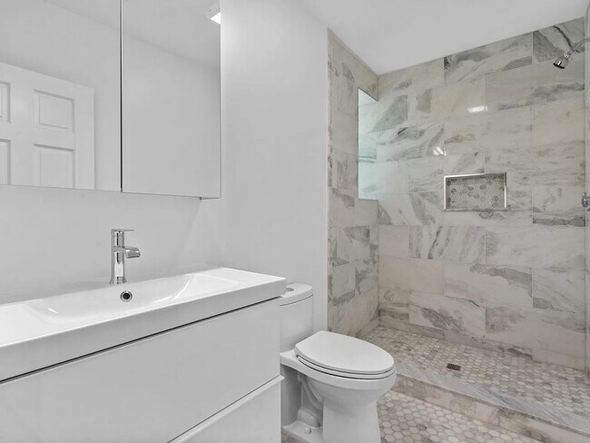 Foto del edificio - Luxurious apartment in a beautiful condo