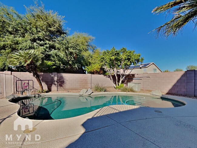 Foto del edificio - 22032 N 33rd Dr