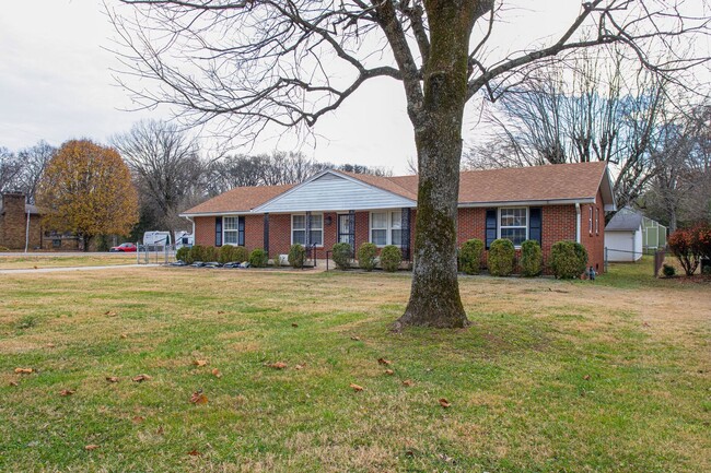 Photo - Stunning 4BE/2.5BA home at corner lot single story home!