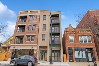 Building Photo - 3332 W Irving Park Rd