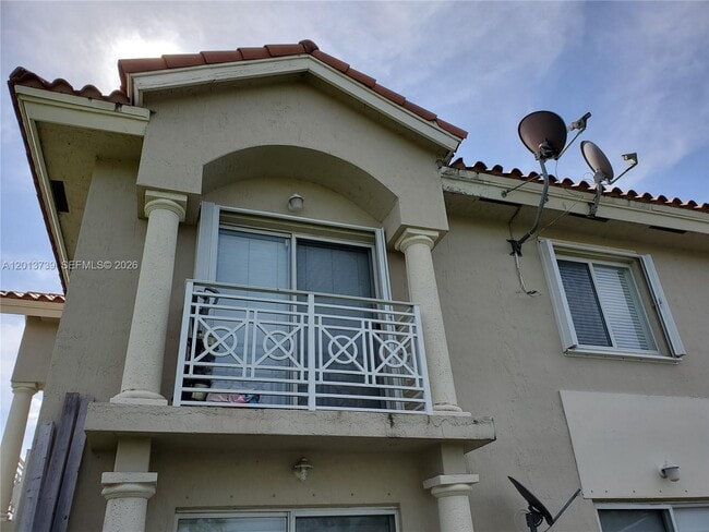 Building Photo - 8804 NW 109th Pl