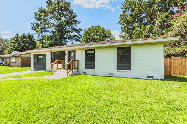 Building Photo - 115 Kathryn Dr