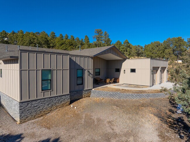 Building Photo - 103 Coker Ln