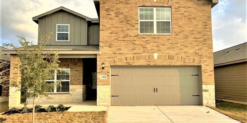Primary Photo - 121 Revolution Rd, Liberty Hill, Texas 78642
