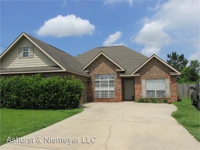 Primary Photo - 3 br, 2.5 bath House - 101 Normandy St.