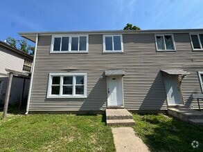 Building Photo - 340 Hickory St