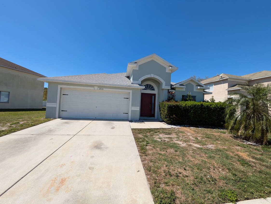 Primary Photo - 12820 Longcrest Dr