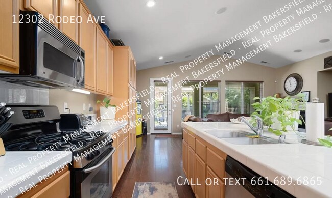 Building Photo - 12302 Rodeo Ave - Zero Deposit, Ask us How!