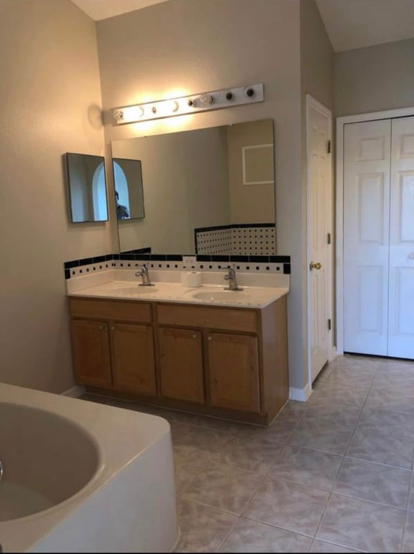 Building Photo - 2740 White Magnolia Loop