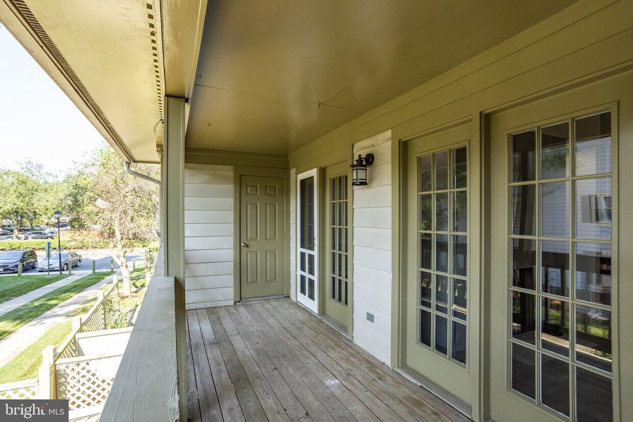 Foto principal - 20649 Shadyside Way