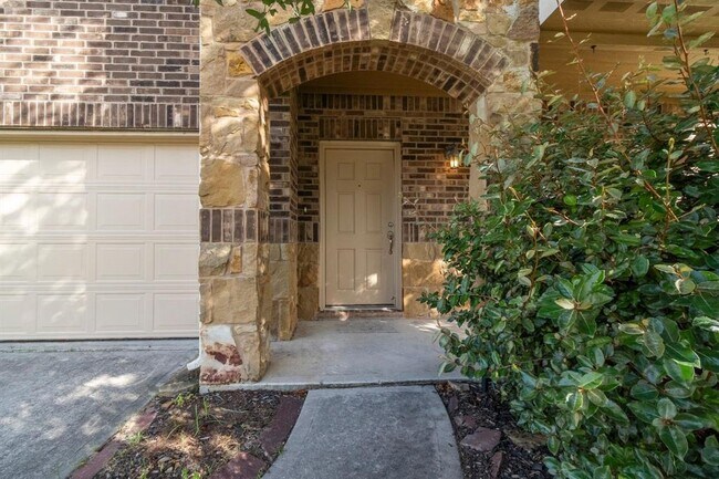 Building Photo - 2827 Lockeridge Oaks Dr