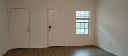 Building Photo - 3420 Lodgepole Dr