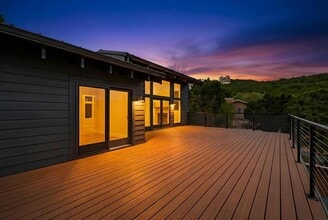 Building Photo - 7039 Comanche Trail