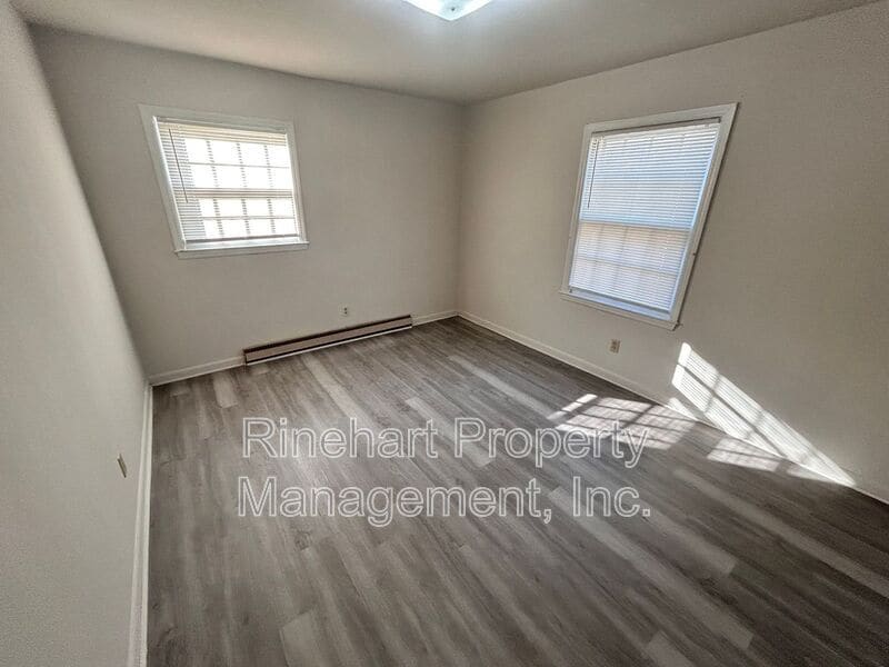 Building Photo - 417 Plantation Rd