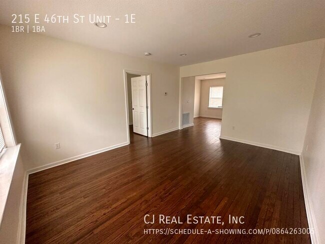 Foto del edificio - 215 E 46th St