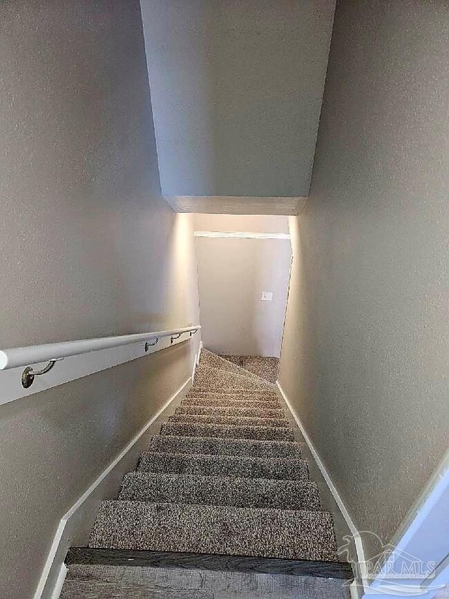 Building Photo - 7250 Hilburn Rd