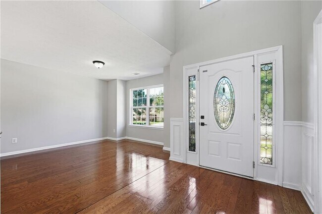 Foto del edificio - 1328 Avington Glen Dr SE