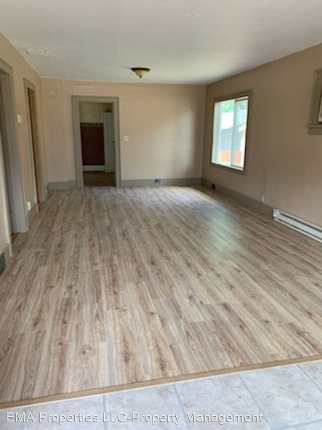 Building Photo - 2 br, 1 bath House - 107 S 3rd Street