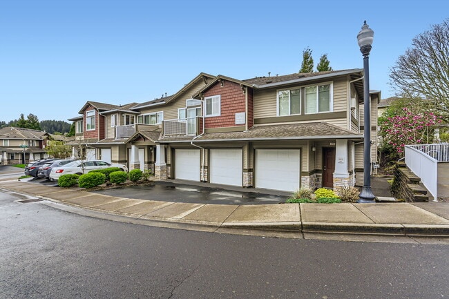 Building Photo - 14700 SW Sandhill Loop