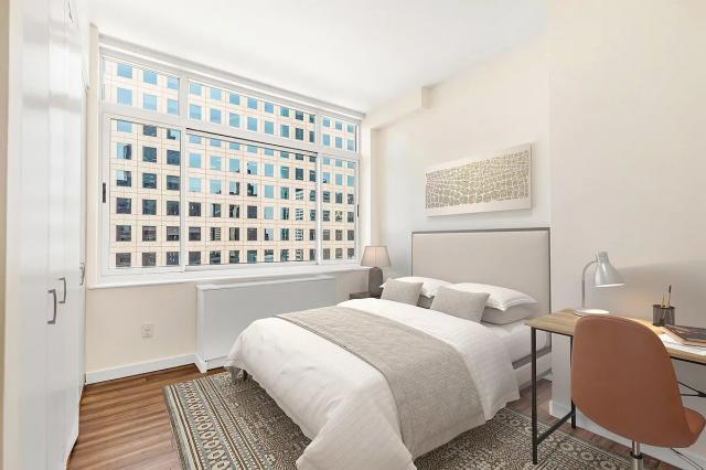 Foto del edificio - 3 bedroom in New York NY 10280