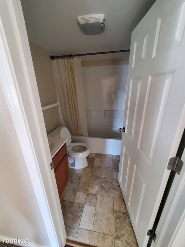 Foto del edificio - 2 br, 1 bath Condo - 114 Louis Ct