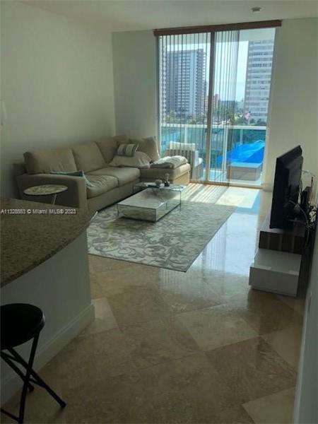 Foto del edificio - 1945 S Ocean Dr