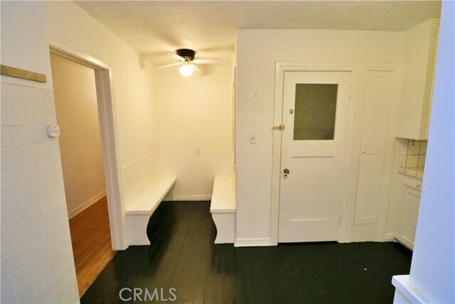 Building Photo - 1015 S Cabrillo Ave