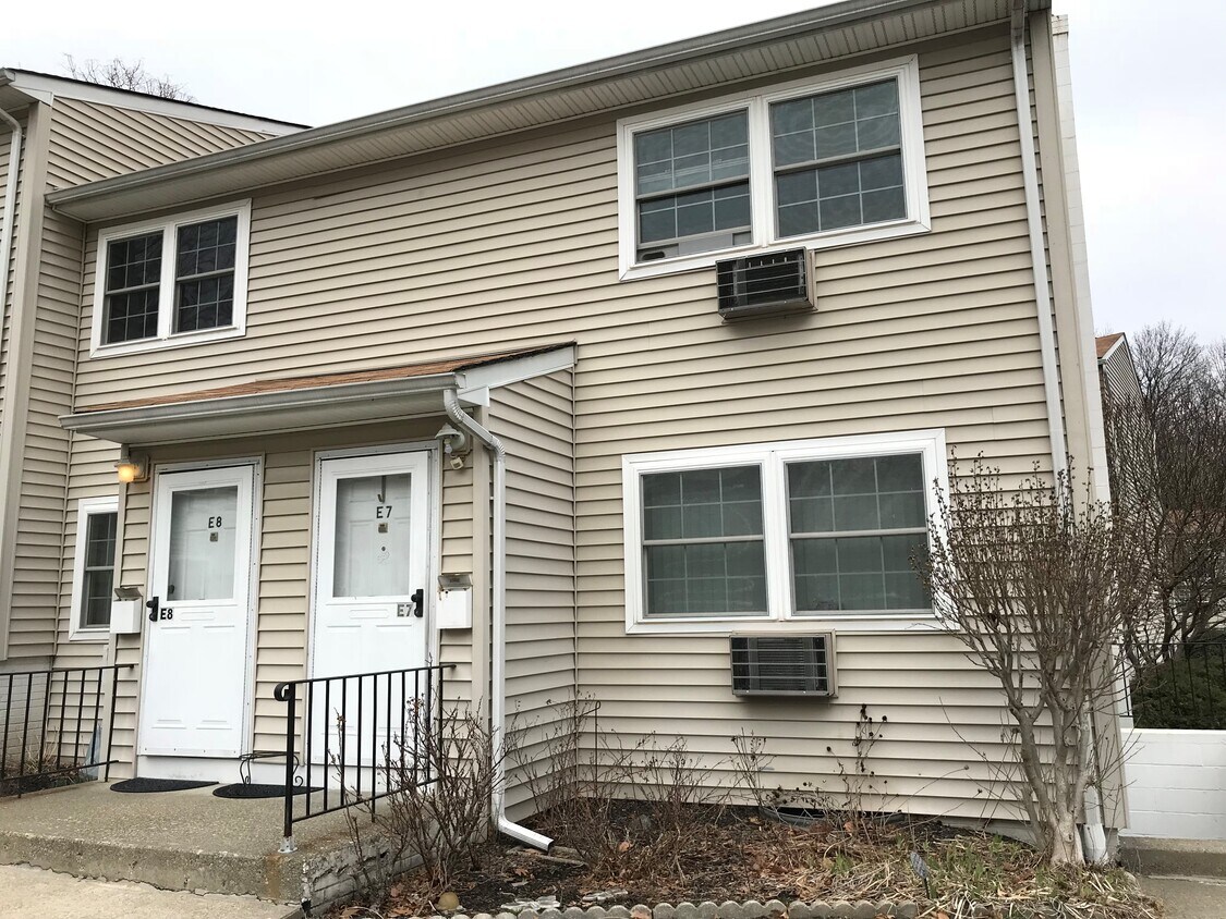 more photos to come - 9 Forge Gate Dr