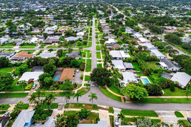 Building Photo - 945 Westwind Dr