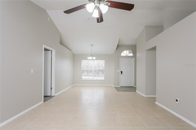 Foto del edificio - 246 Cobblestone Dr