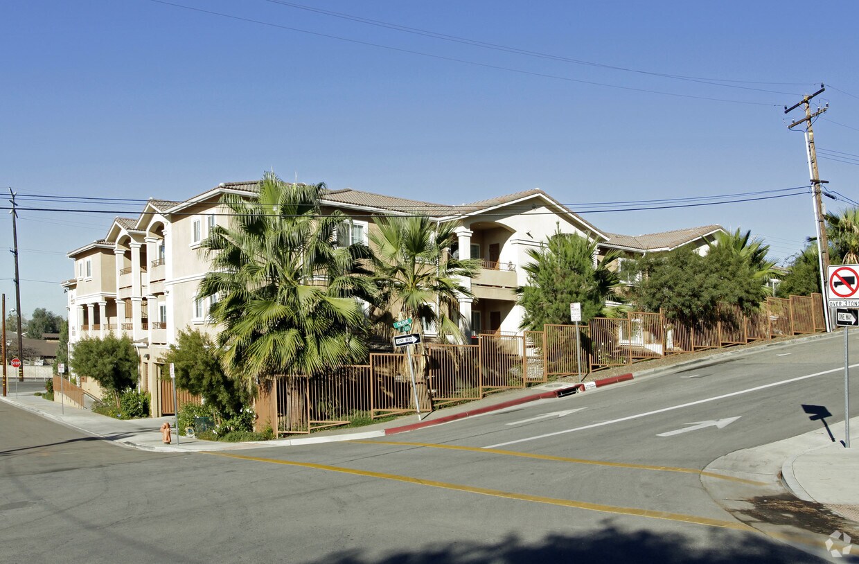Foto del edificio - Buena Vista Apartments