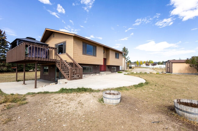 Building Photo - 845 Terrence Rd