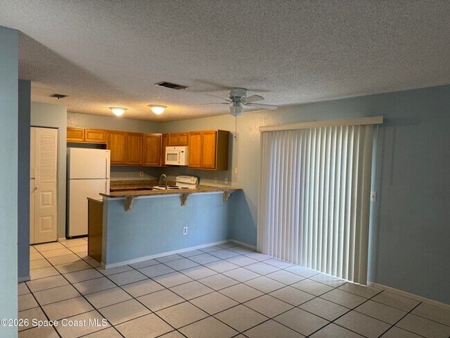 Foto del edificio - 1461 Sheafe Ave NE