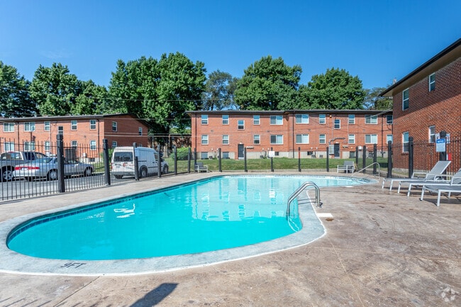Building Photo - Brownstone Apartments