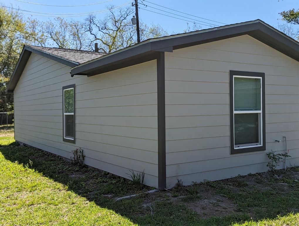 Primary Photo - 5234 Pensdale St