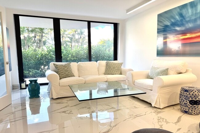 Foto del edificio - 2580 S Ocean Blvd