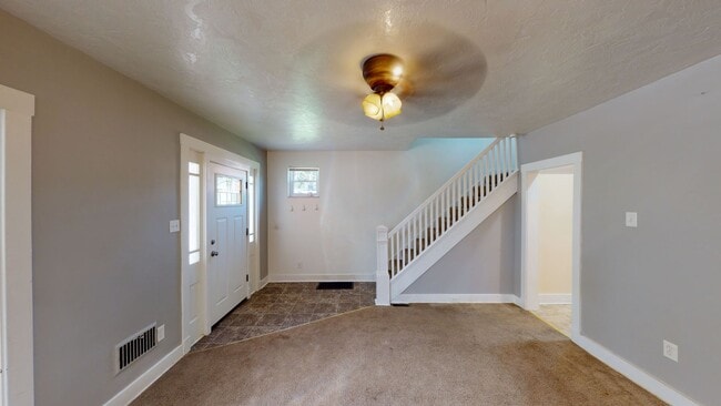 Building Photo - 3013 Glendale Ave
