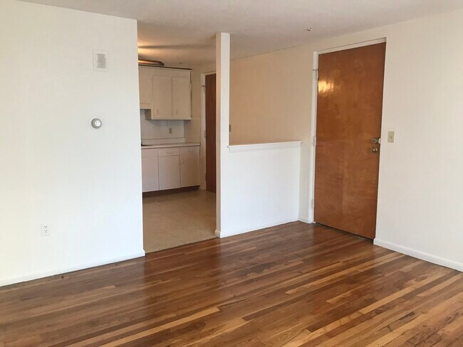 Foto del edificio - 580 Willard St
