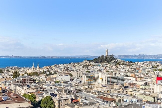 Building Photo - 1150 Sacramento St