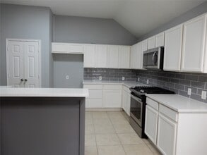 Building Photo - 1119 Nogales Bend Dr