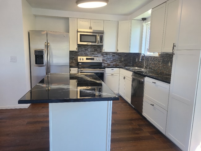 Photo - 5453 S 5425 W House