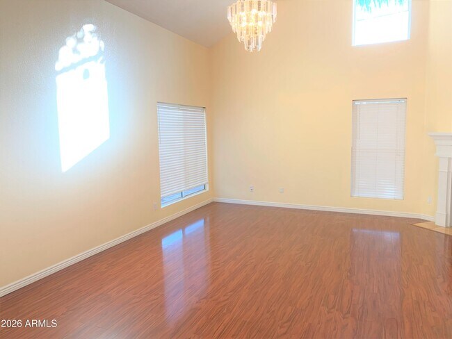 Foto del edificio - 19033 N 6th St